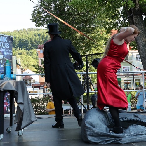 Magik Markus i Dj Elektra na ustrzyckim Rynku