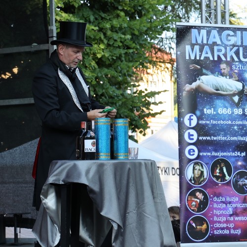 Magik Markus i Dj Elektra na ustrzyckim Rynku