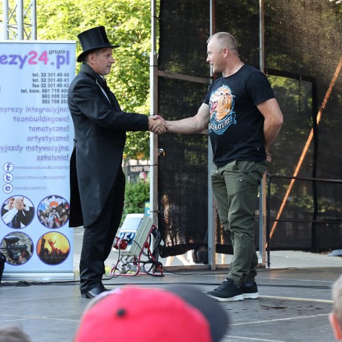 Magik Markus i Dj Elektra na ustrzyckim Rynku
