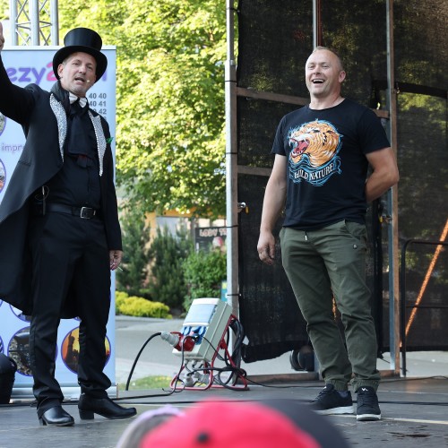 Magik Markus i Dj Elektra na ustrzyckim Rynku