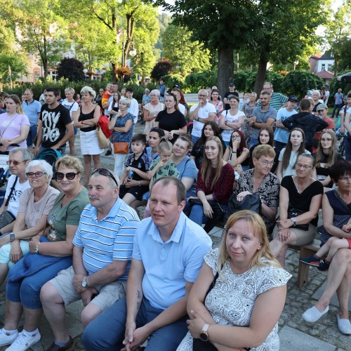 Magik Markus i Dj Elektra na ustrzyckim Rynku