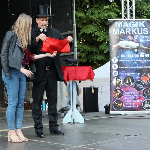 Magik Markus i Dj Elektra na ustrzyckim Rynku