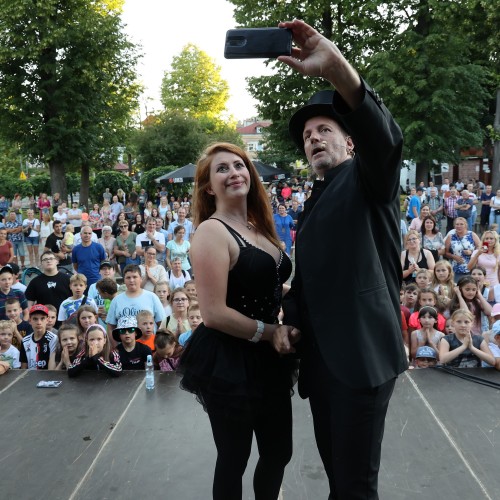 Magik Markus i Dj Elektra na ustrzyckim Rynku