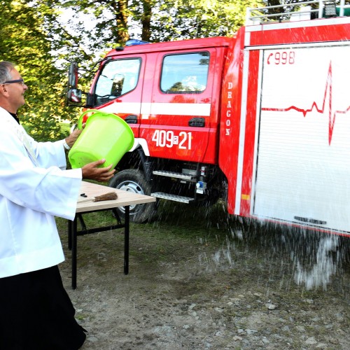 Przekazanie samochodu dla OSP Łodyna