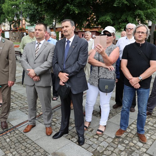 Uroczystość nadania sztandaru Koła Pszczelarzy