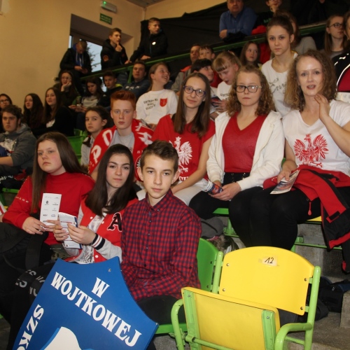 Ustrzyccy uczniowie na meczu reprezentacji Polski