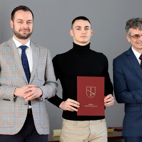Wręczenie stypendiów i nagród Burmistrza Ustrzyk Dolnych 