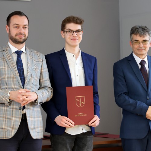 Wręczenie stypendiów i nagród Burmistrza Ustrzyk Dolnych 