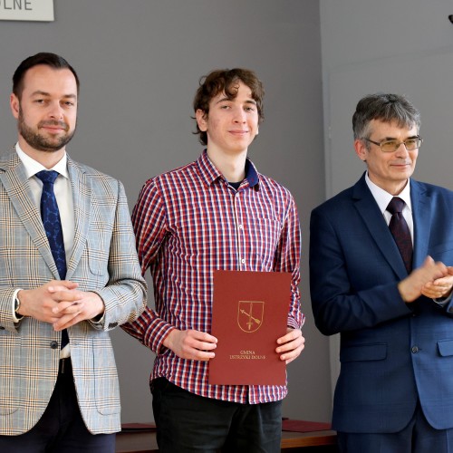 Wręczenie stypendiów i nagród Burmistrza Ustrzyk Dolnych 
