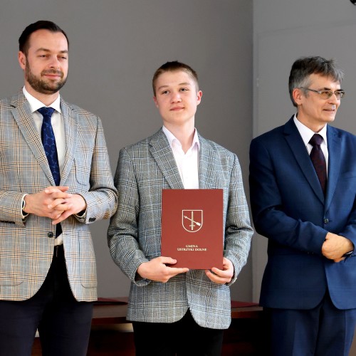 Wręczenie stypendiów i nagród Burmistrza Ustrzyk Dolnych 