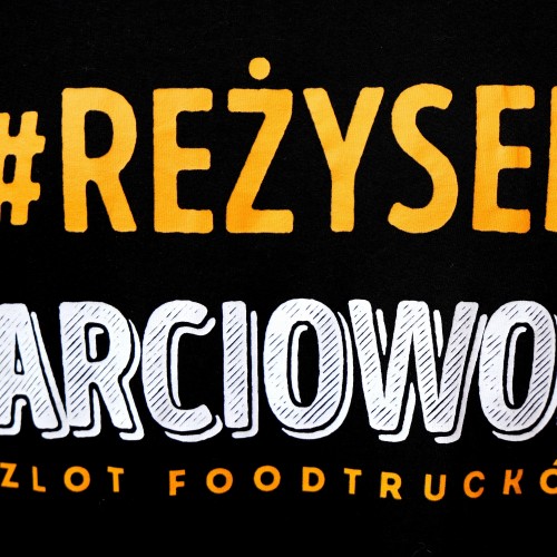 Żarciowozy na rynku w Ustrzykach Dolnych / Koncert zespołu FEVER