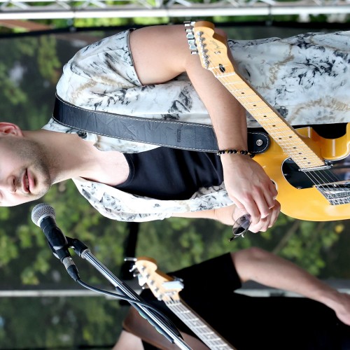 Żarciowozy na rynku w Ustrzykach Dolnych / Koncert zespołu FEVER