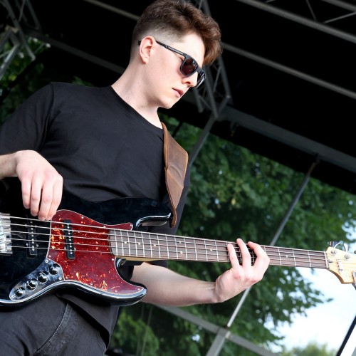 Żarciowozy na rynku w Ustrzykach Dolnych / Koncert zespołu FEVER