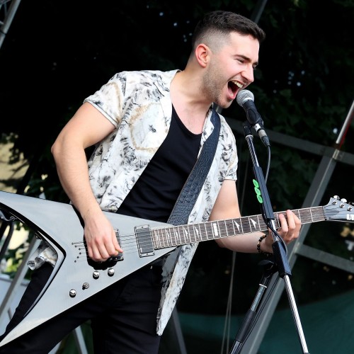 Żarciowozy na rynku w Ustrzykach Dolnych / Koncert zespołu FEVER