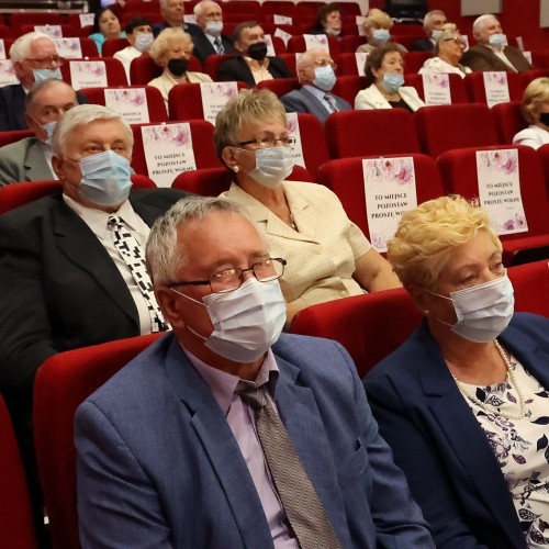 Złote i diamentowe gody 2021. Wręczono medale za długoletnie pożycie małżeńskie