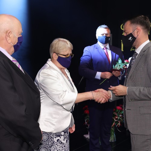 Złote i diamentowe gody 2021. Wręczono medale za długoletnie pożycie małżeńskie